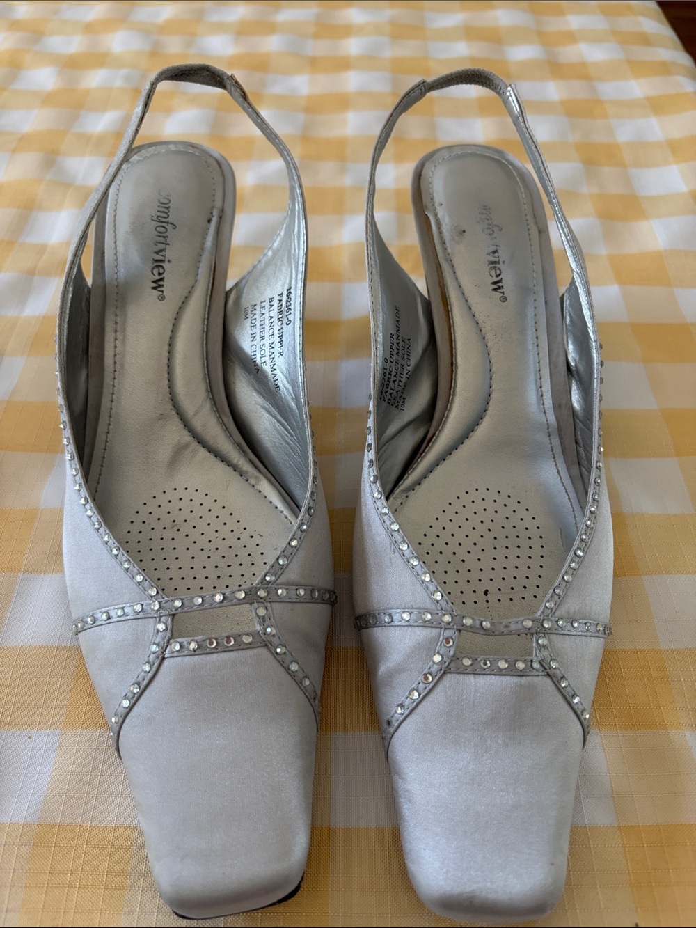 comfortview Silver Slingback Heels with Rhinestone Straps